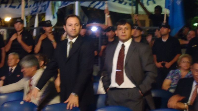 Tres intendentes reelectos asumirán hoy