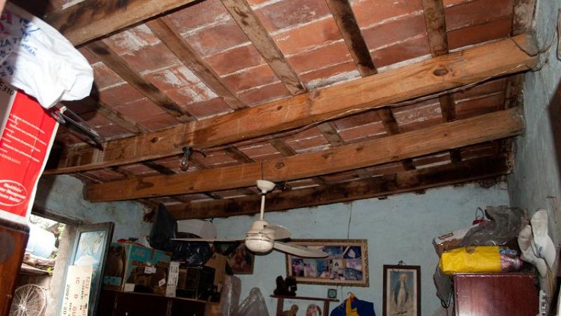 Asistieron a familia afectada por el temporal