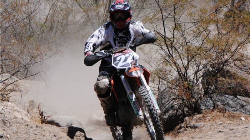 Premiarán a los campeones de motocross