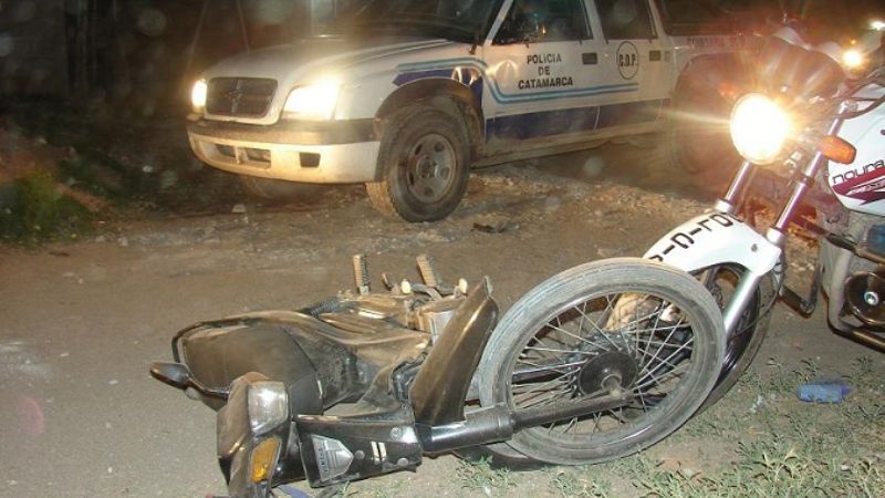 Tras persecución, recuperan una moto robada