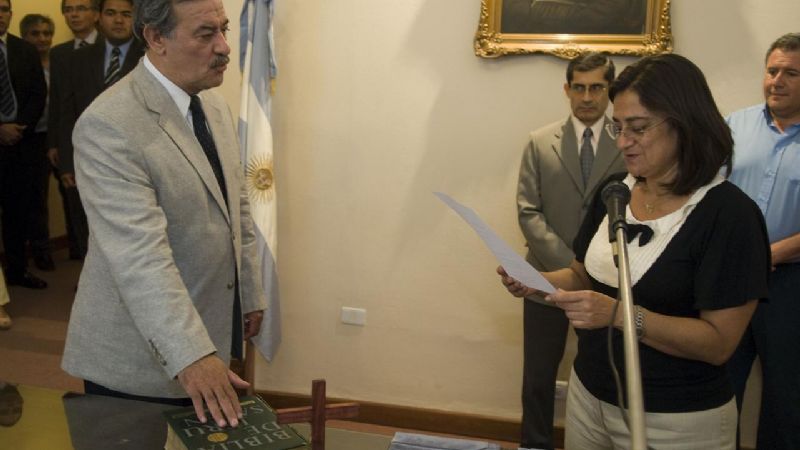 Molina completa su ministerio