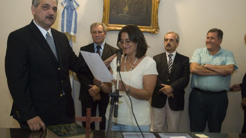 Y asumió Daniel Barros