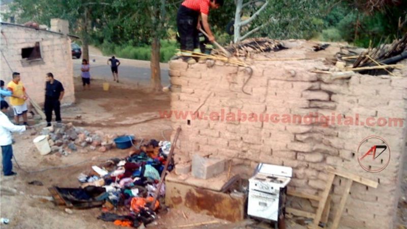 Una vivienda se incendió en Saujil y el fuego arrasó