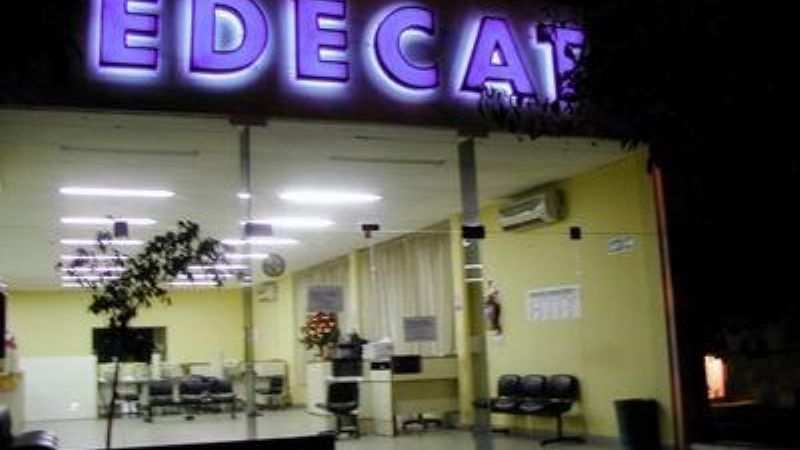 Tras 15 años de pésimo servicio, el Gobierno le dijo adiós a EDECAT