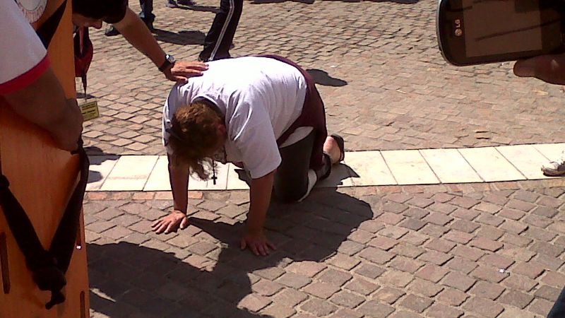 Impresionante muestra de fe mariana