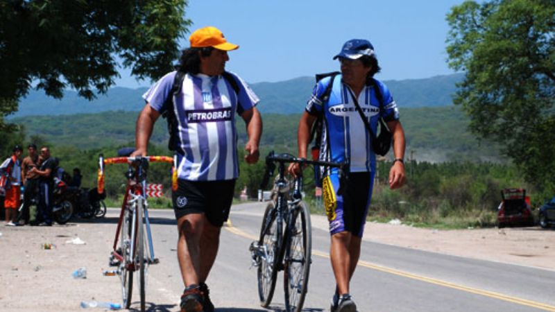 Son más de 4.000 los peregrinos santiagueños que vinieron a ver a la Virgen