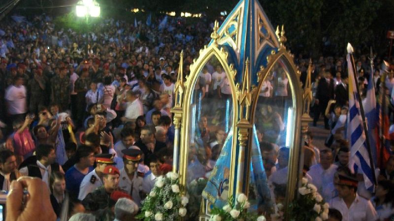 Una multitud acompañó a la Morena del Valle