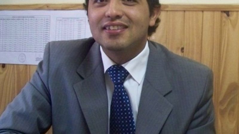 Otro joven en el CD de Santa María