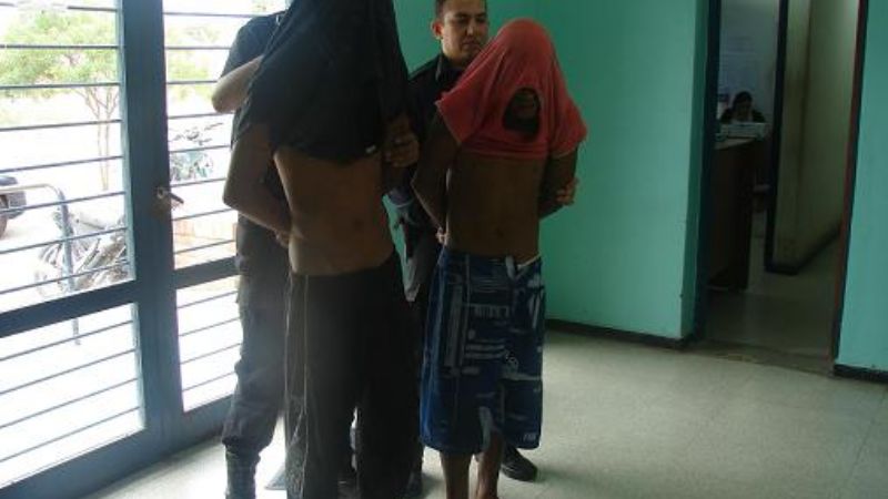 Fueron atrapados con el botín en las manos