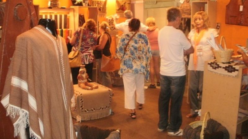 Fuerte presencia de artesanía catamarqueña en Colón-Entre Ríos 