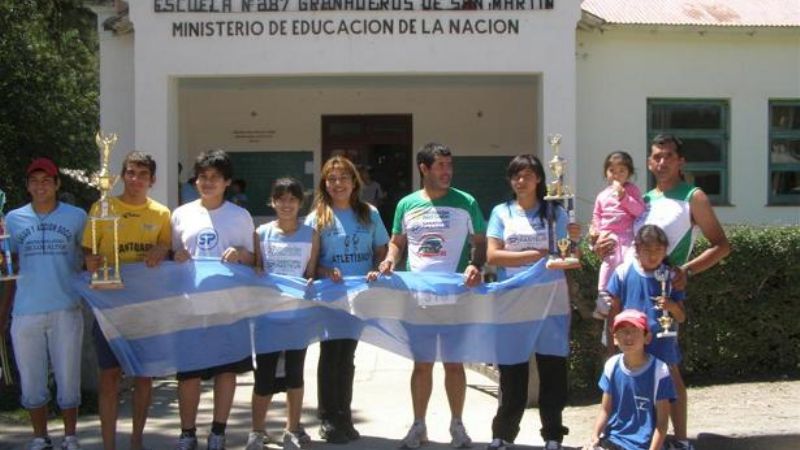 Jorge Aragón y Lucía Reinoso volaron junto al Llastay