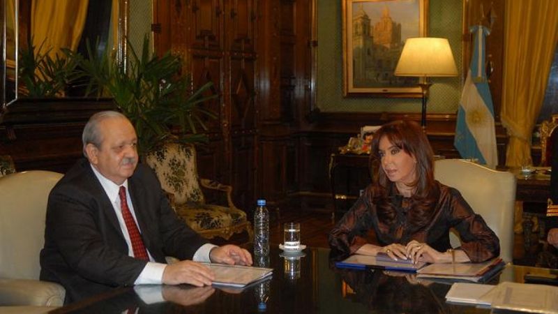 Tras la bravuconada, Brizuela dice que recibirá a CFK
