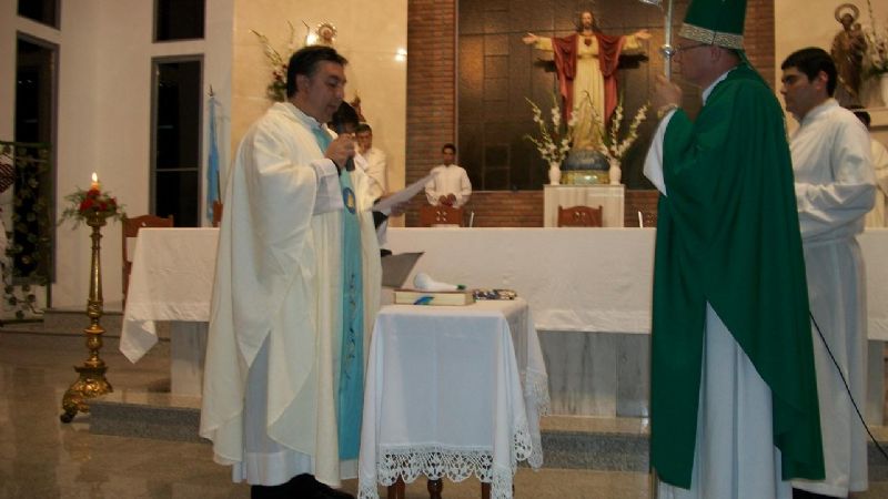 Asumió el nuevo párroco del Corazón de Jesús