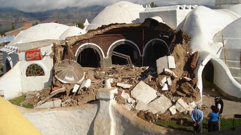 Se desplomó una cúpula del Boliche Kasama