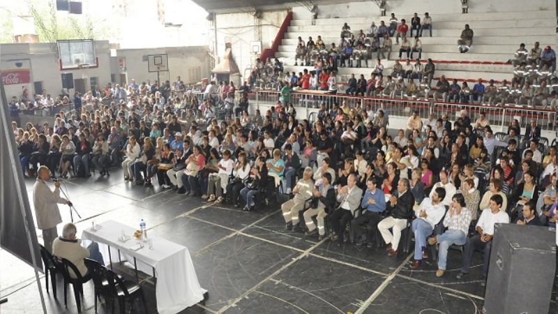 Fadel con los empleados municipales: “Voy a ser uno más de ustedes” 