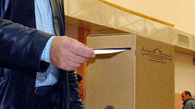 Gran participación ciudadana y pocos votos en blanco