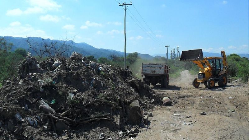 Realizan limpieza en el barrio El Milagro