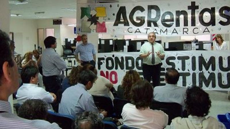 También paran los empleados de Rentas 