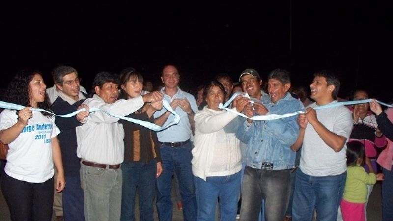 Inauguran obra de iluminación en Santa María