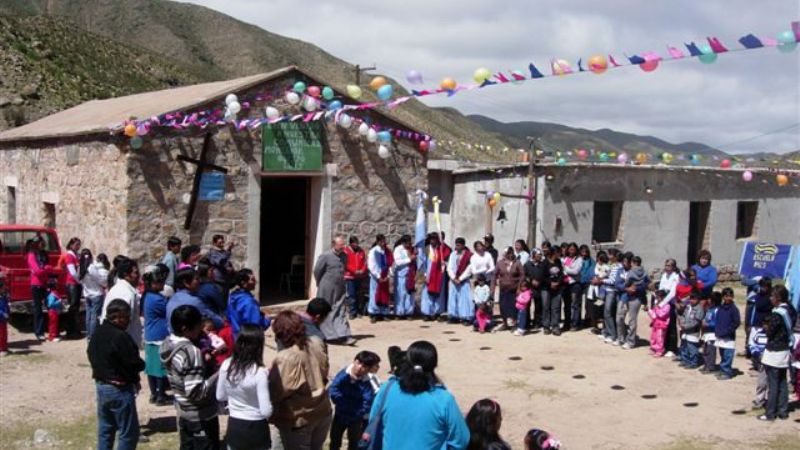 Pobladores del Norte Grande de Belén recibieron al Obispo