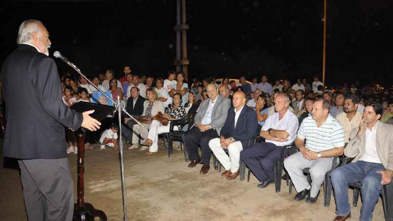 Nueva obra de iluminación en Ruta 4 y equipamiento en el camping 