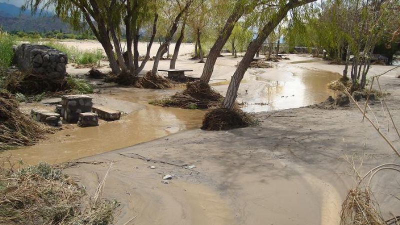 “El Municipio va a arreglar la costanera ya que la provincia no lo quiere hacer”