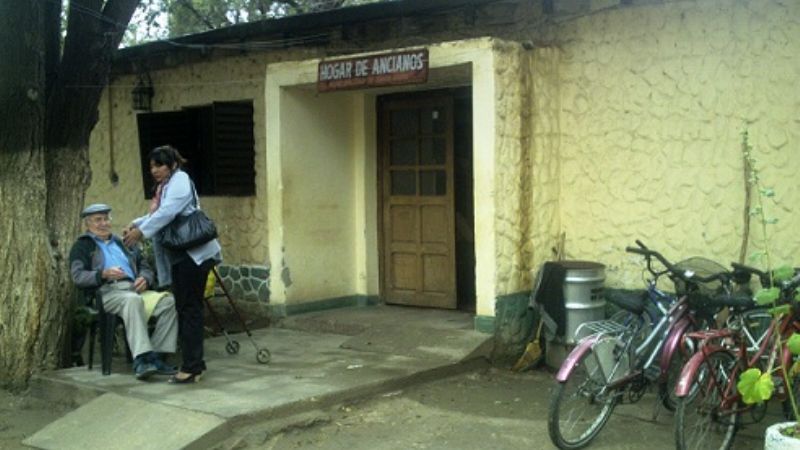 Abuelos del Hogar de Ancianos recibieron la vacuna antigripal