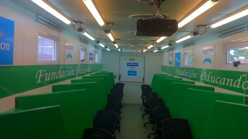 Aula movil en Salvador Mazza