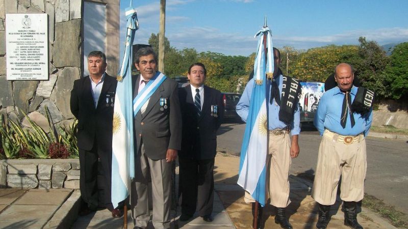 Homenaje a los veteranos de guerra y caídos en Malvinas