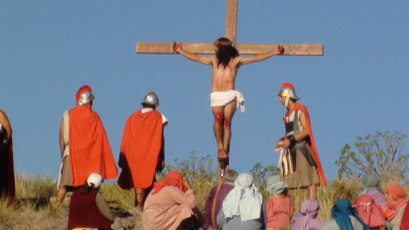 Multitudinarias muestras de fé durante el viernes santo