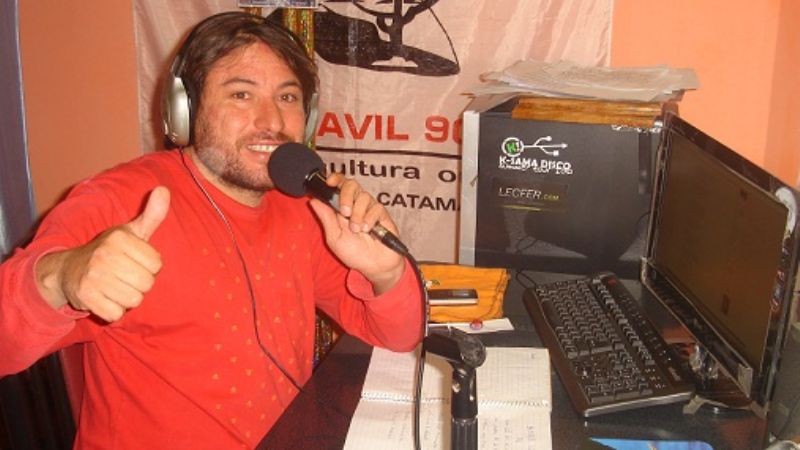 “Por qué ladran los perros” se ganó la tarde santamariana en la radio