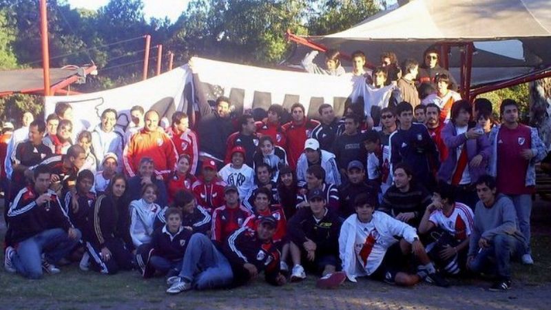 Hinchas de River se preparan para viajar a ver el partido contra San Lorenzo