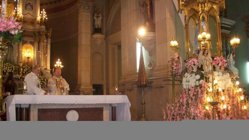 Con la Catedral desbordada, se concretó la Bajada de Virgen