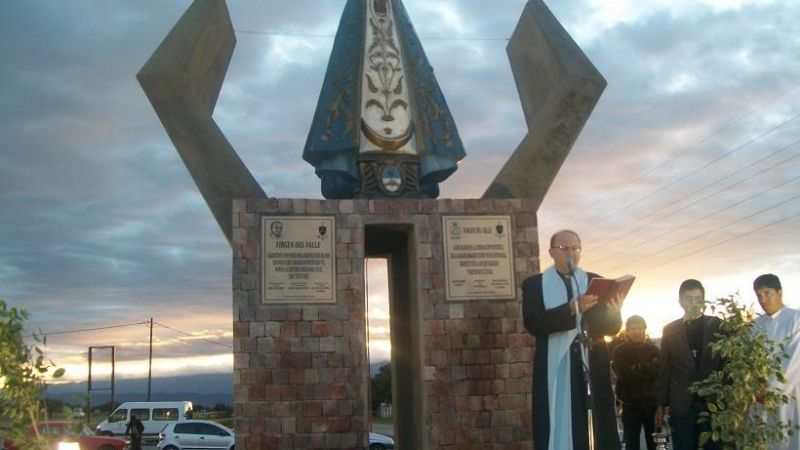 Miles de jinetes tributaron honor a la Virgen