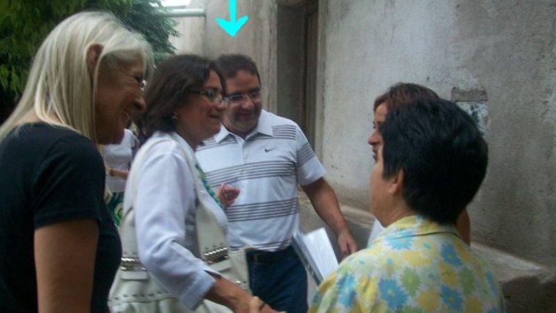 Lucia asustada por fantasma que aparece en las fotos