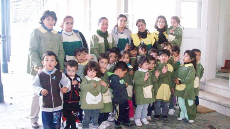 Jardín maternal visitó al intendente en la Estación Capital