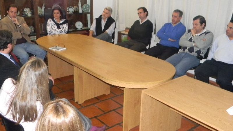 La gobernadora electa se reunió con referentes de la Salud