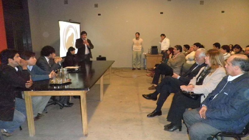 La JR capitalina firmó convenio con el Instituto Lebensohn 