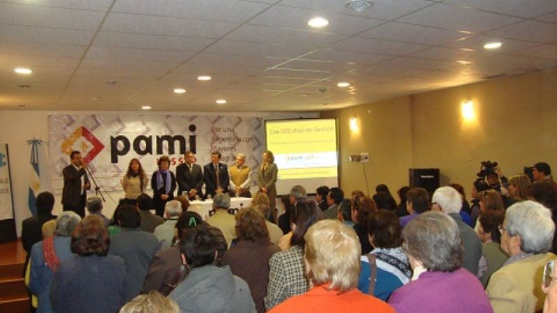 Mil días de Figueroa Castellanos al servicio de los adultos mayores