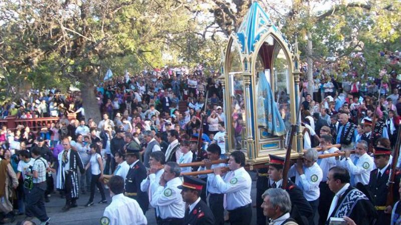 Devotos y peregrinos renovaron su amor a la Madre del Valle 
