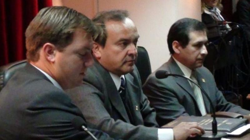 Diputados juran y eligen nuevas autoridades