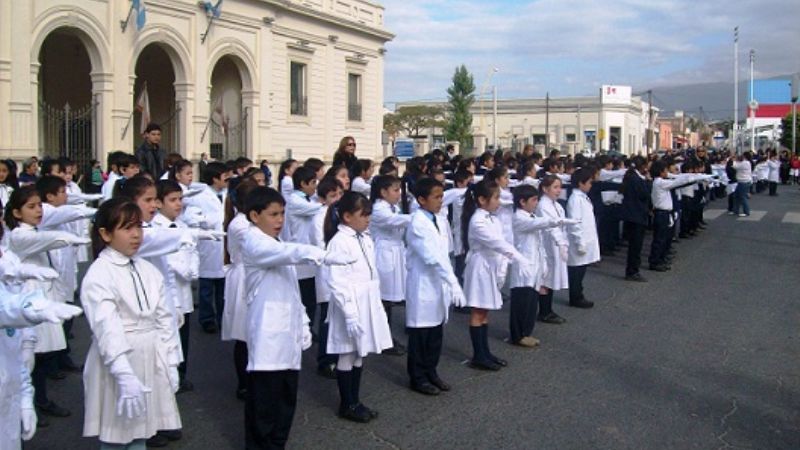 Alumnos prometieron lealtad a la Bandera