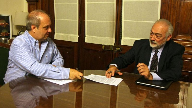 Guzmán firmó convenio con la Ciudad de Buenos Aires 