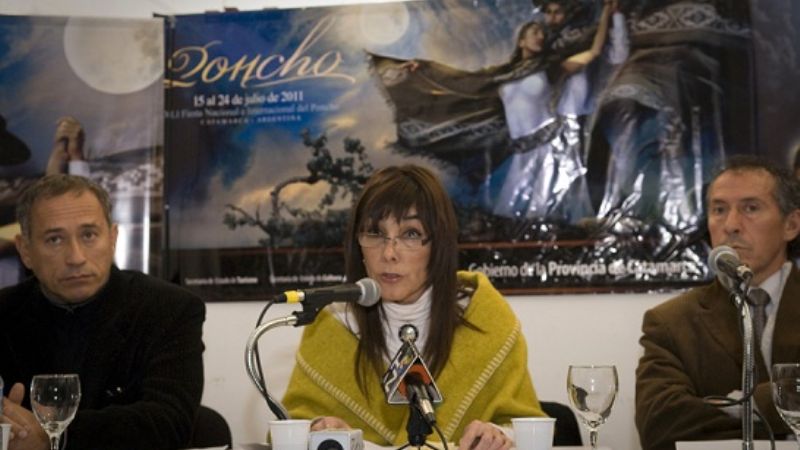 Presentaron oficialmente el Poncho 2011