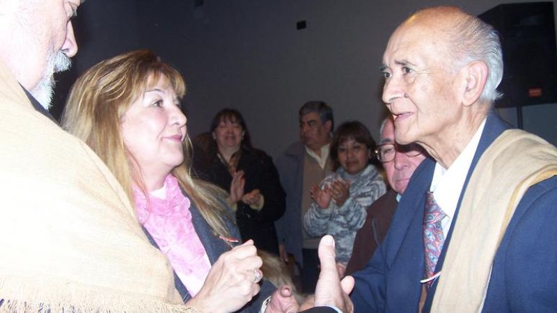 Reconocimiento a radicales afiliados hace más de 40 años