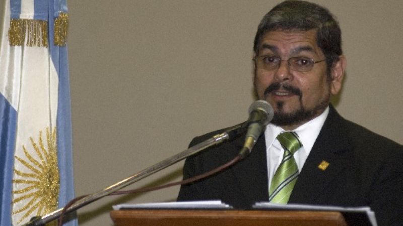 Brizuela del Moral trató de \"traidor\" a Raúl Guzmán