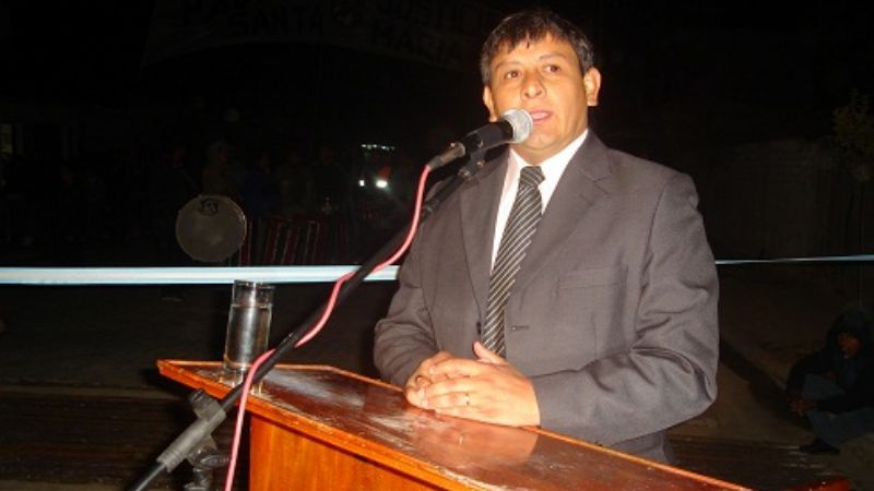 Andersch desayuna con los trabajadores de prensa