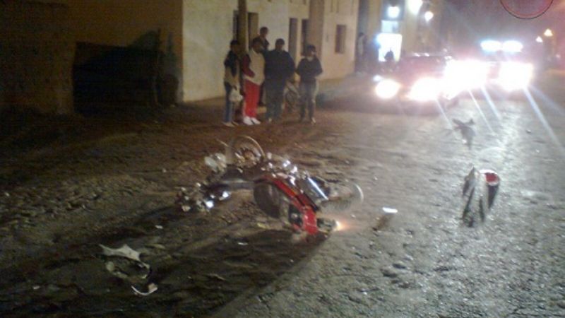 Una mujer grave tras ser embestida por un remis