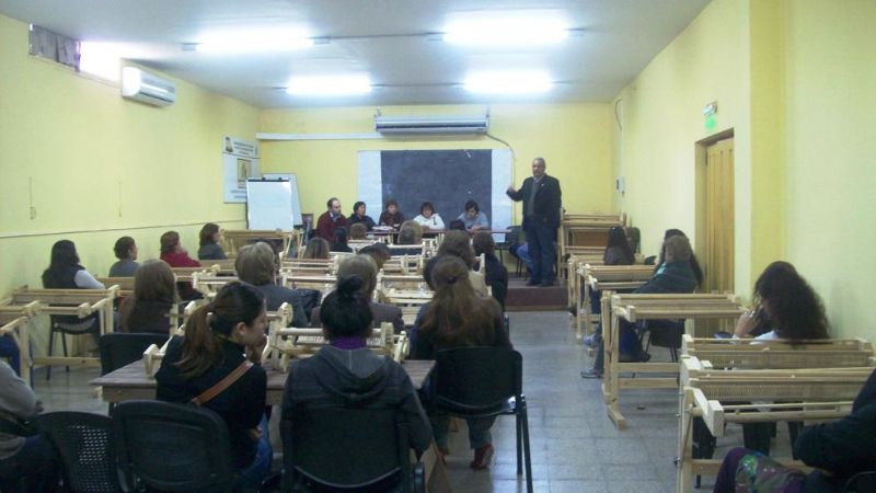 Lanzaron taller de capacitación textil artesanal 