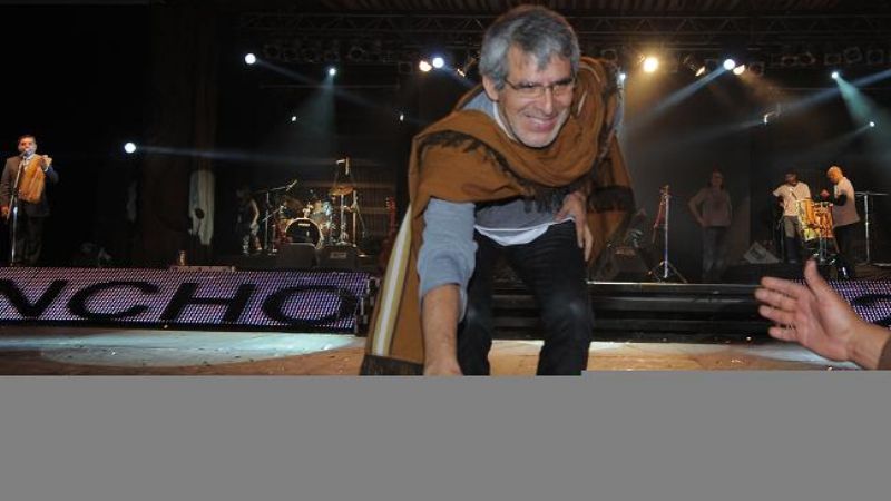 Primera noche del Poncho 2011 